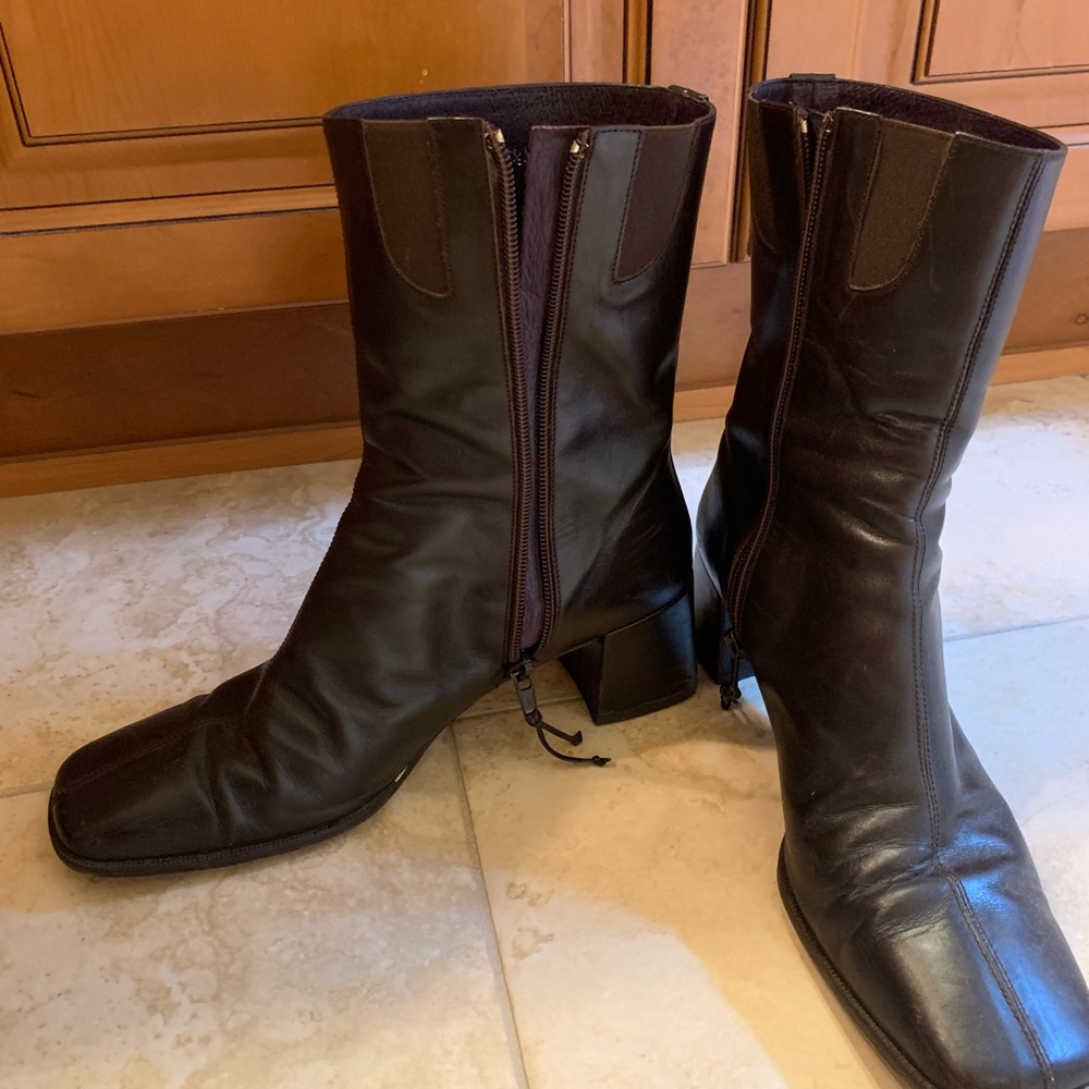 Brown winter/fall boots